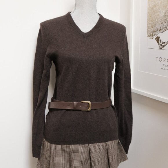 Dark Brown V Neck Wool Sweater 🦥 GAP - Picture 1 of 6